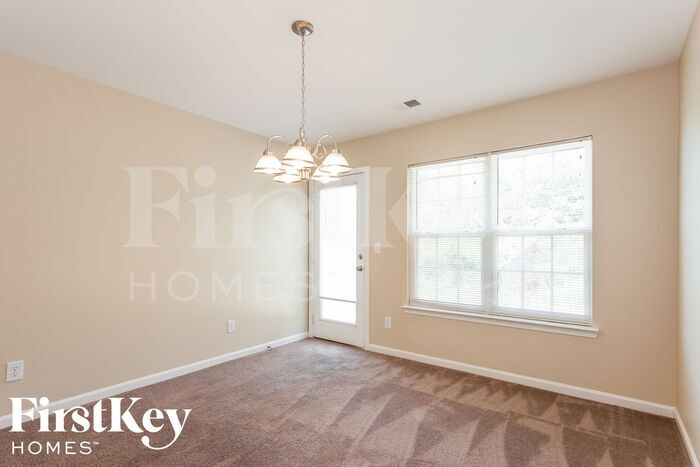 Building Photo - 605 Woodington Ln