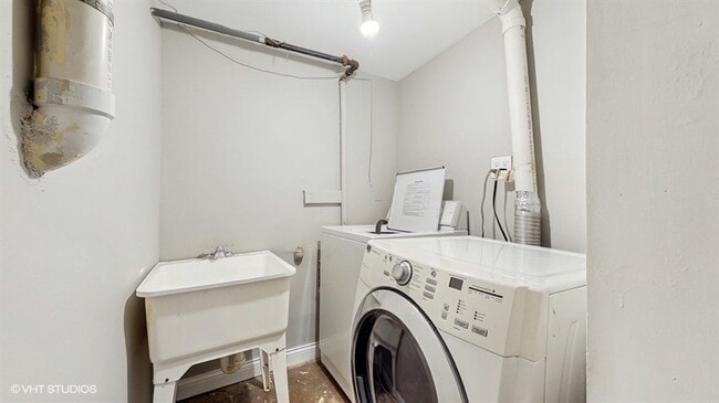 Building Photo - 309 W 109th St