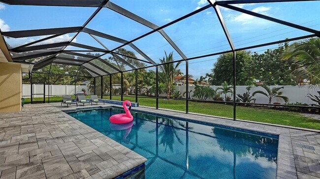 Building Photo - 1111 Mallorca Dr