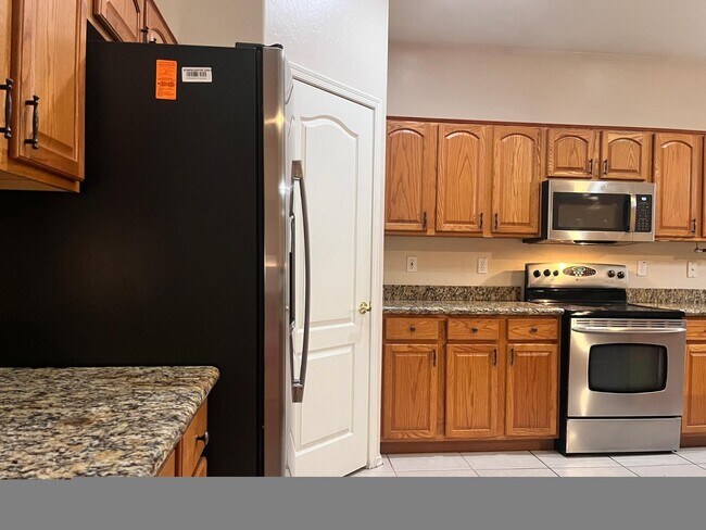 Building Photo - 3107 E Kingbird Pl