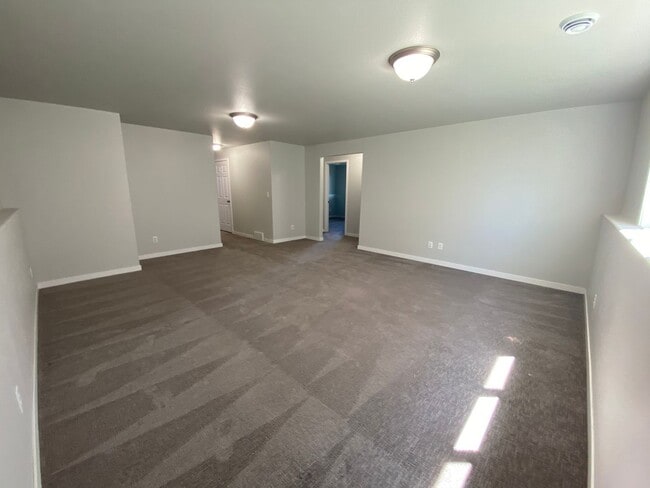 Building Photo - Beautiful 4 Bedroom Home by Brooks Harbor ...