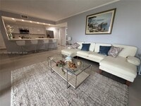 Building Photo - 950 Egret Cir