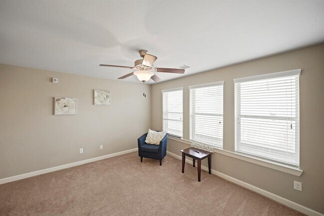 Building Photo - 249 Castlegate Ln
