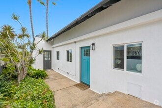 Building Photo - 215 N Granados Ave