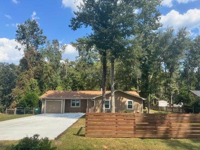 Primary Photo - 3326 Lucky Debonair Trail