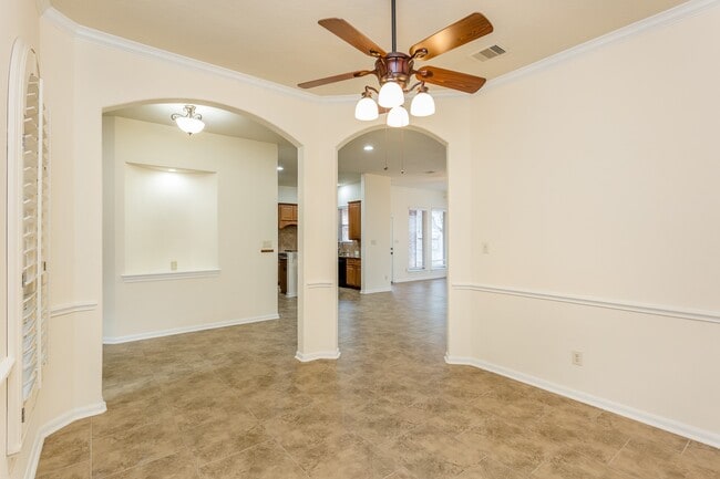 Building Photo - 9227 Mystic Falls Ln