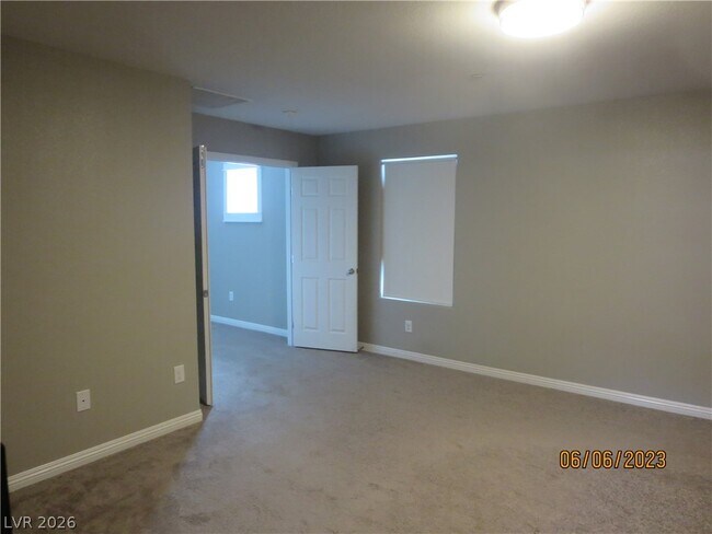 Building Photo - 1012 Huckburn Ave