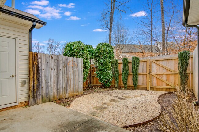 Building Photo - 4 Nandina Dr