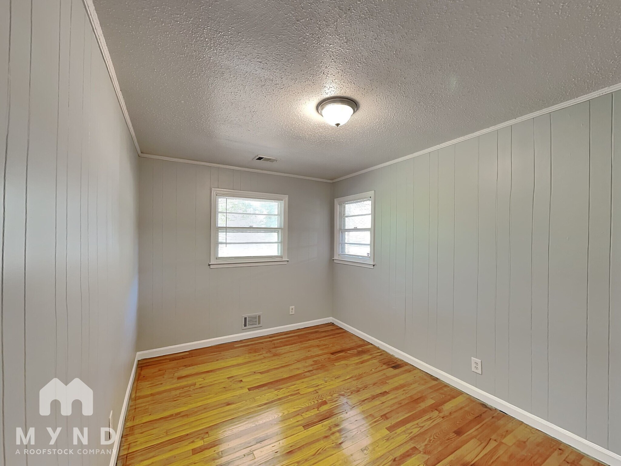 Building Photo - 1768 Santa Cruz Dr