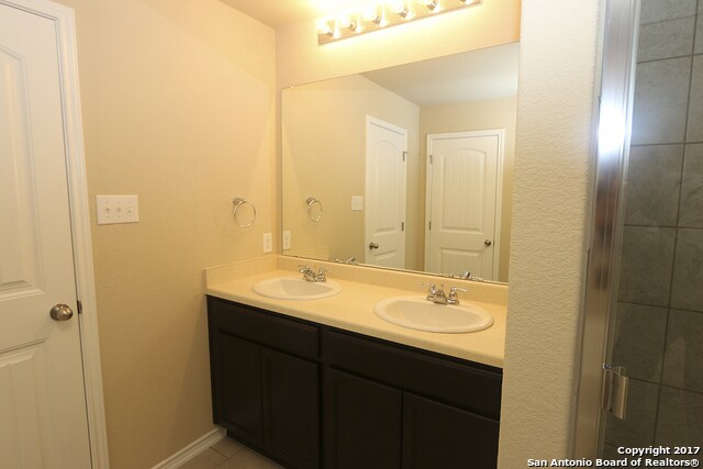 Building Photo - 8702 Hudson Holw