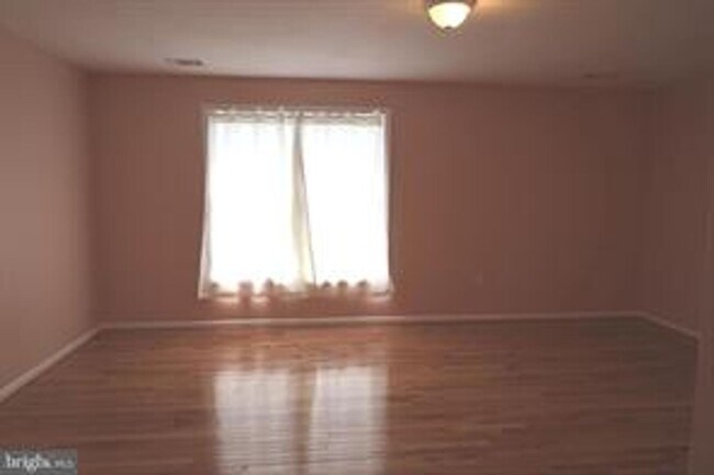 Building Photo - 10222 Stagecoach Dr