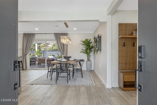 Building Photo - 1449 Norwich Ave