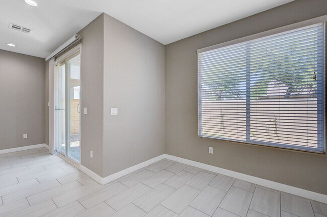 Building Photo - 2022 Single Family Home: 50% off first mon...