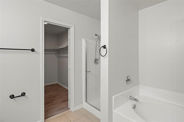 Building Photo - 4607 Green Meadow Dr