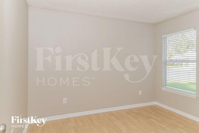 Building Photo - 1715 Moss Creek Dr