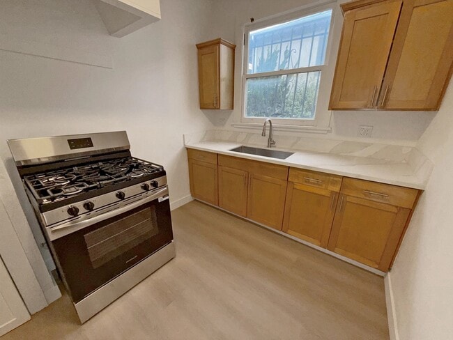 Building Photo - 2801 San Marino St