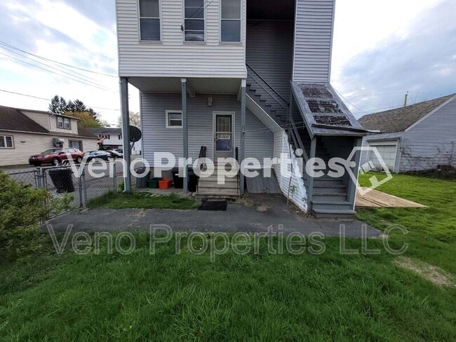 Building Photo - 1850 8th Ave
