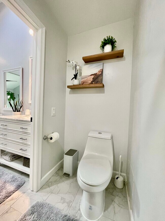 Bathroom 1 - Modern Finishes - 385 Sunrise Cir