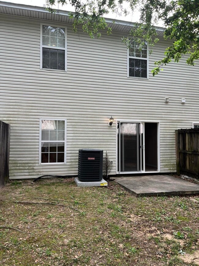Building Photo - 1411 Beaver Run Rd