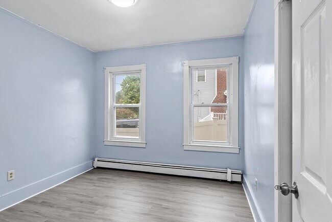 Building Photo - 27-29 Chadwick St