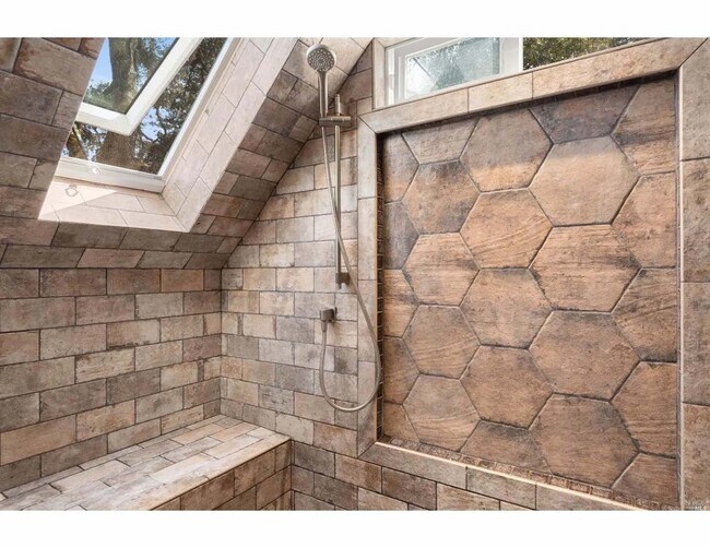 Building Photo - 500 Forest Dr