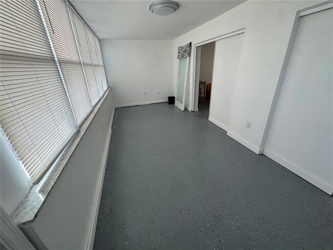 Building Photo - 5720 13th Ave N