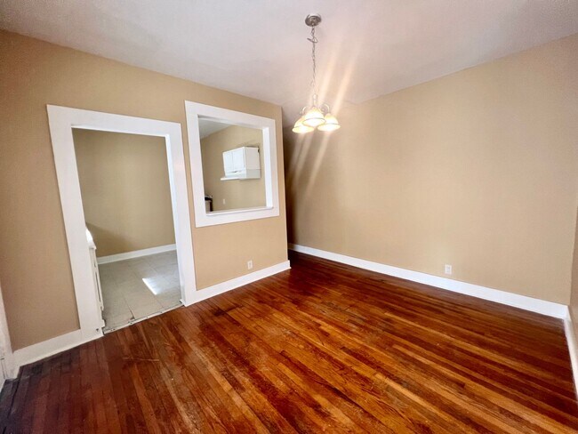 Building Photo - Charming Highland Park Duplex — Cozy City Living in the Heart of San Antonio