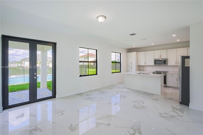 Building Photo - 32242 SW 194th Ave