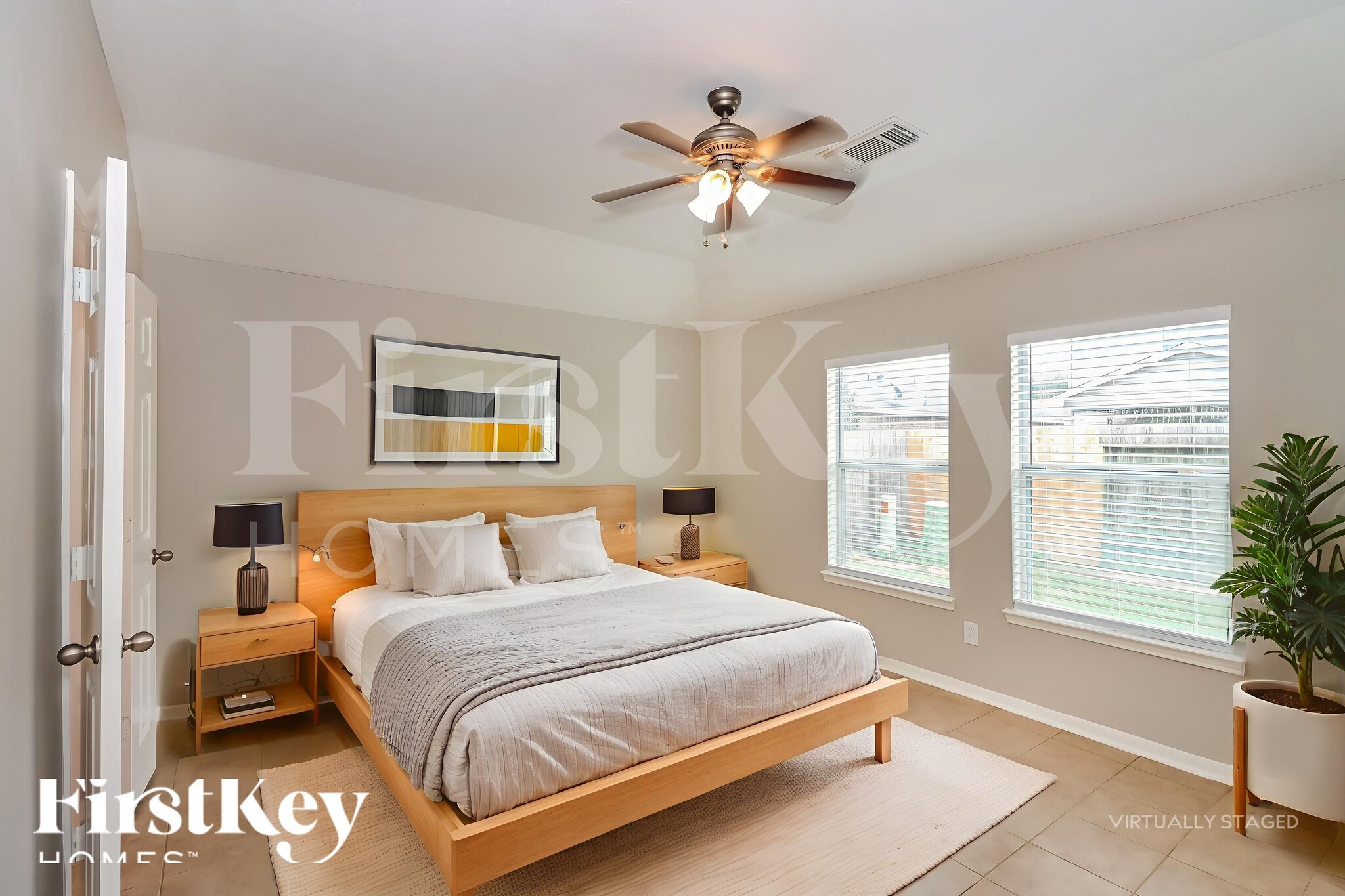 Building Photo - 2726 Lakecrest Way Dr