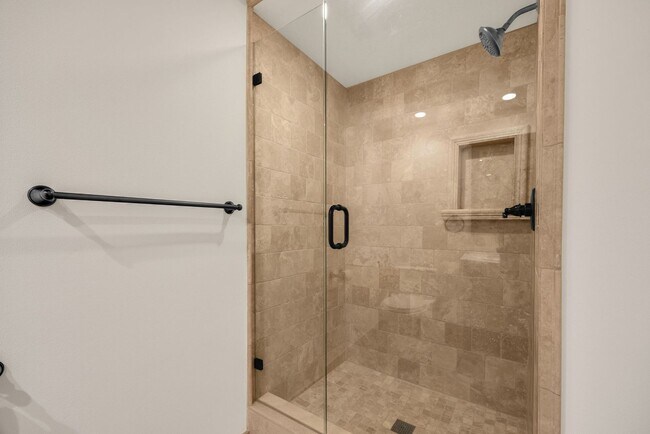 Building Photo - Beautiful 2-Story, 3-Bedroom, 3-Bath Townhome Community Pool