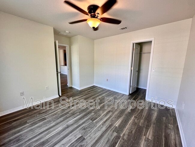Building Photo - 10493 River Birch Dr