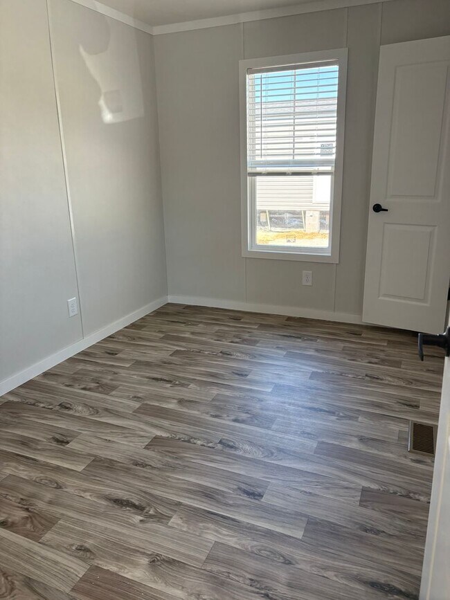 Building Photo - 139 Hubert Blvd