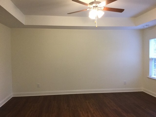 Building Photo - 303 South Fork Lane