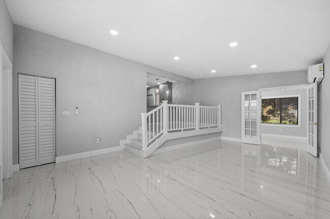 Building Photo - 1300 NW 90th St