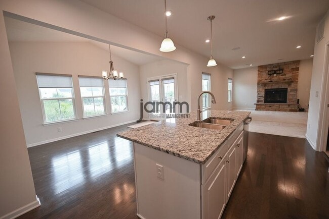 Building Photo - 8768 Mavis Trl