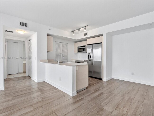 Building Photo - 4250 Biscayne Blvd