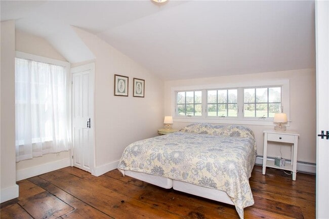 Building Photo - 15 Snell Rd