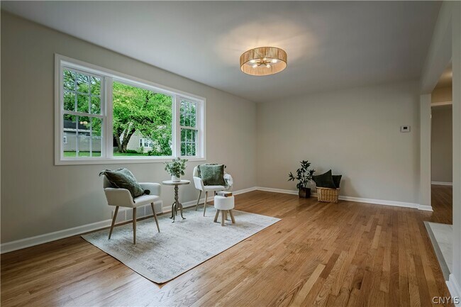 Building Photo - 8 Terrace Hill Dr