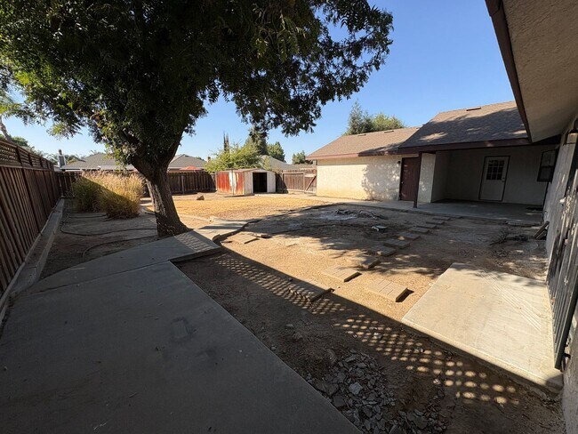 Building Photo - 636 Ramblewood Ct