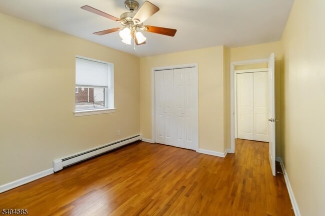 Building Photo - 25 River Rd