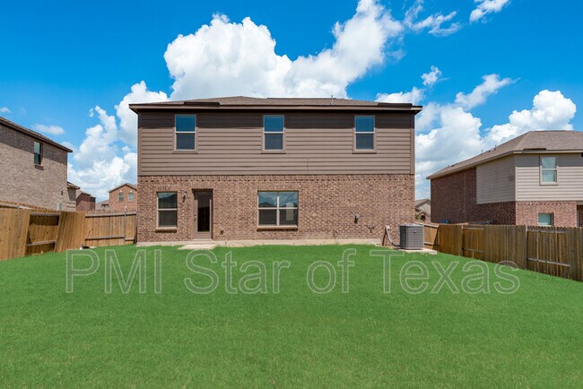 Building Photo - 247 Enchanted Way