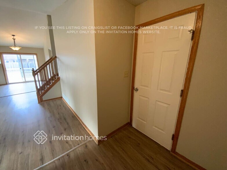 Building Photo - 6525A Douglas Dr N