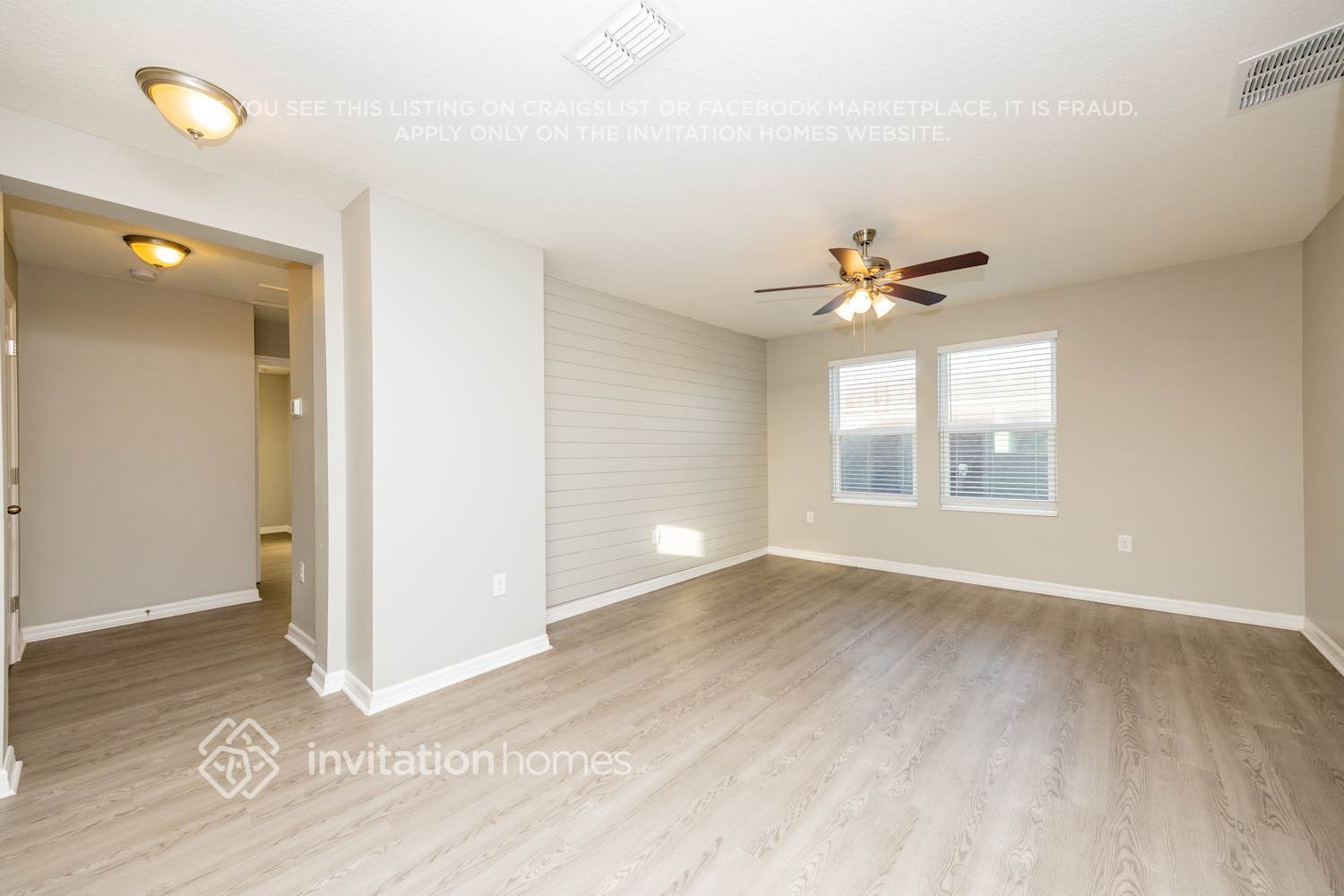 Building Photo - 10619 Laguna Plains Dr