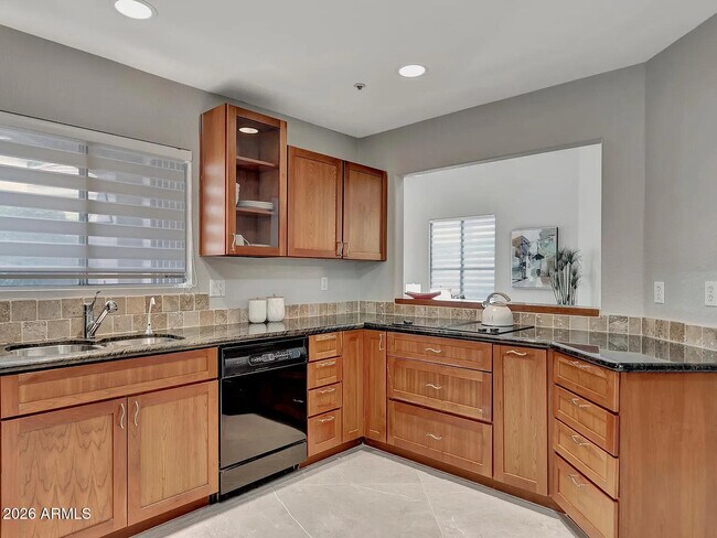 Building Photo - 7773 E Stallion Rd