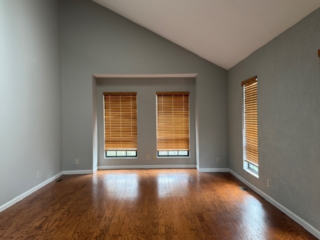 Building Photo - 500 Wren Dr