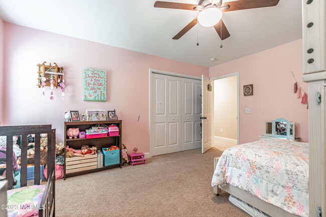 Building Photo - 55 Bridle Path Cir
