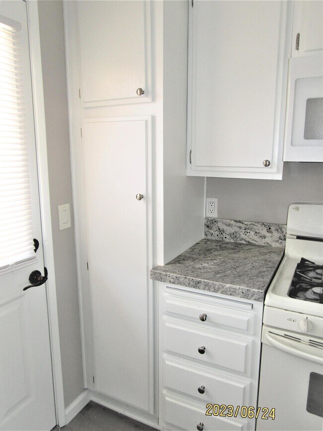 Building Photo - 82170 Cochran Dr