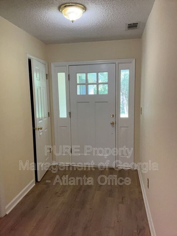Building Photo - 1195 Parkwood Chase NW