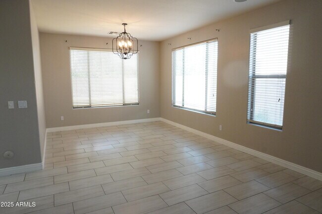 Building Photo - 6700 S Agate Way