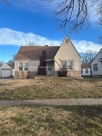 Building Photo - 714 W Dayton Ave